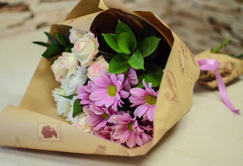 Букет цветов из: Розы и Хризантемы в Петрозаводске