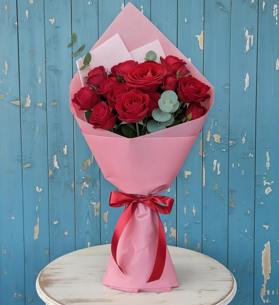 Букет красный бархат в Петрозаводске Букет цветов из: Розы в Петрозаводске