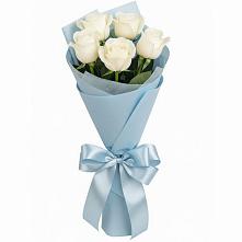 Букет 5 Белых роз Проуд в Петрозаводске