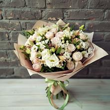 Букет цветов из:  Альстромерии, Розы и Хризантемы в Петрозаводске