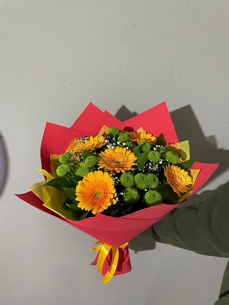Букет восход солнца в Петрозаводске Букет цветов из: Герберы и Хризантемы в Петрозаводске