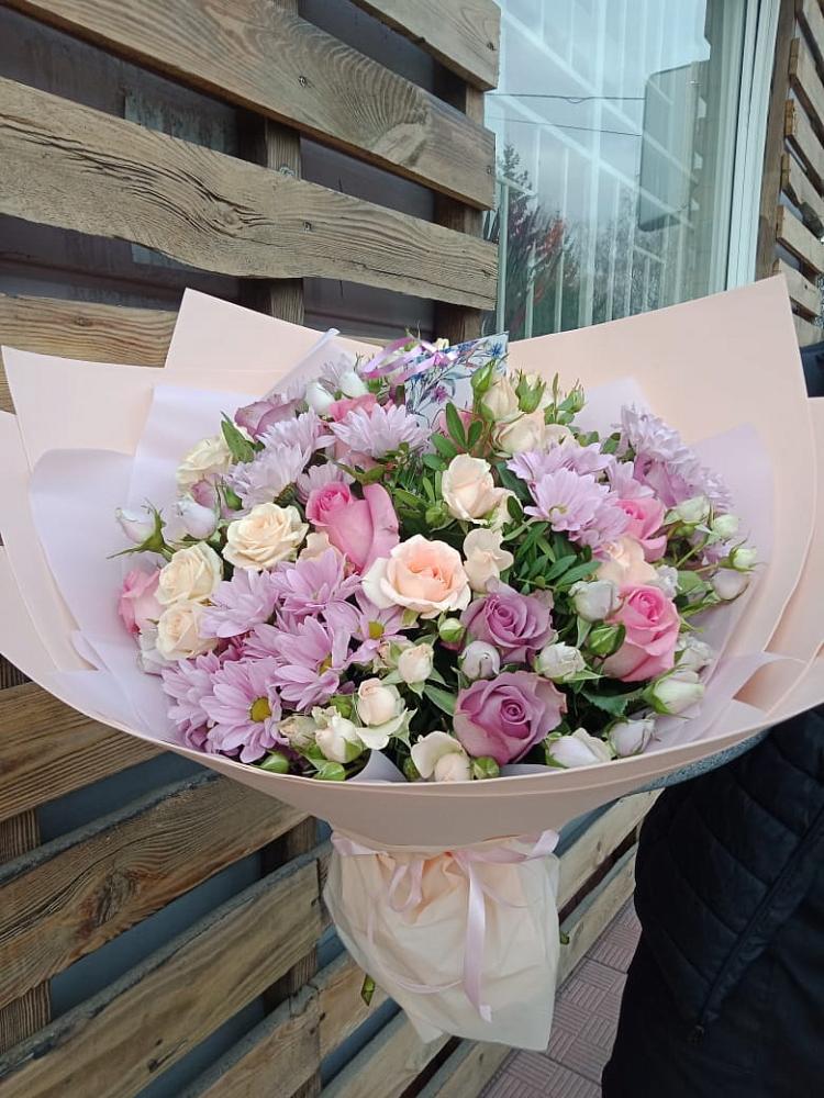 Букет фея в Петрозаводске Букет цветов из: Розы и Хризантемы в Петрозаводске