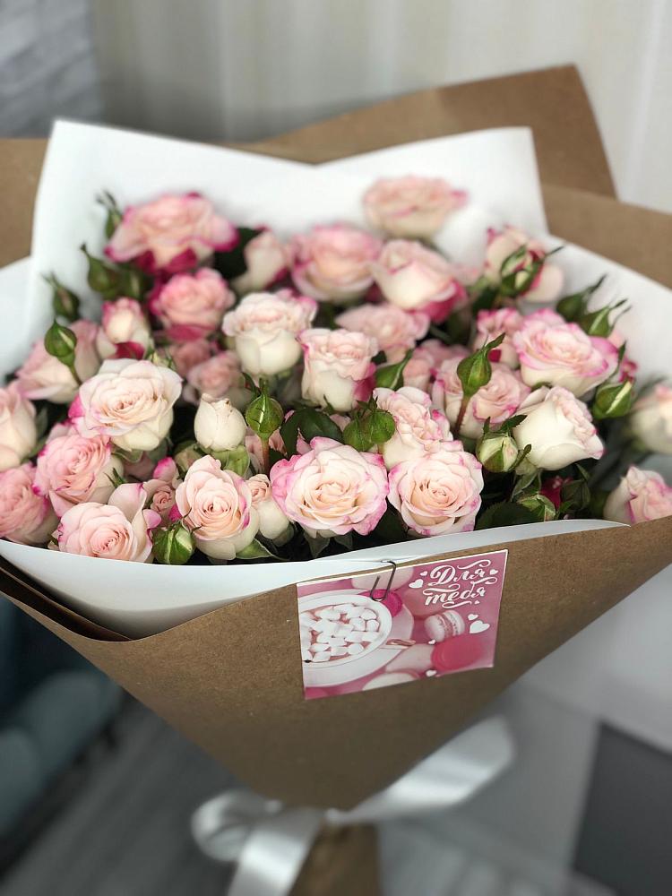 Букет цветов из: Розы в Петрозаводске