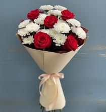 Букет цветов из:  Розы и Хризантемы в Петрозаводске