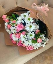 Букет цветов из:  Розы и Хризантемы в Петрозаводске