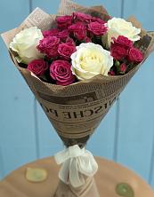 Букет Удивительный из роз в Петрозаводске Букет цветов из:  Розы в Петрозаводске