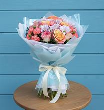 Букет Счастливые мгновение в Петрозаводске Букет цветов из:  Хризантемы и Розы в Петрозаводске