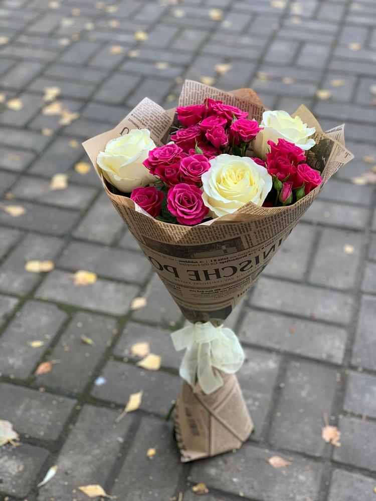 Букет Удивительный из роз в Петрозаводске Букет цветов из: Розы в Петрозаводске