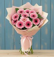 Букет пурпурно-розовый в Петрозаводске Букет цветов из:  Герберы в Петрозаводске