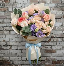 Букет Феерия #REPLACE_PRED# Петрозаводске Букет цветов из:  Розы, Лизиантусы и Гвоздики #REPLACE_PRED# Петрозаводске