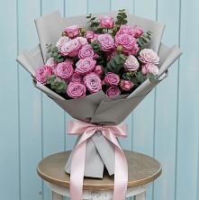 Композиция Яркий комплимент в Петрозаводске Букет цветов из:  Розы в Петрозаводске